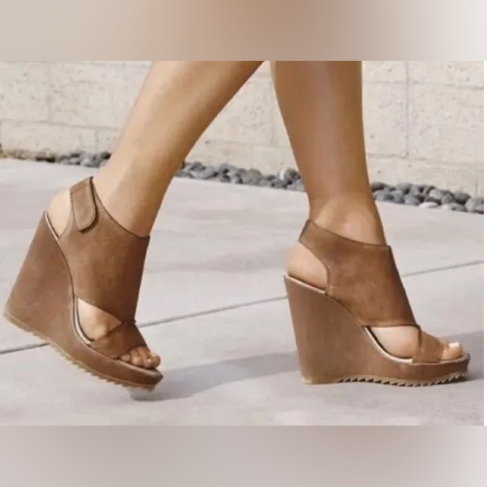 Wrn 1X 👠 VINCE CAMUTO leather Gevara wedges women’s size 8.5